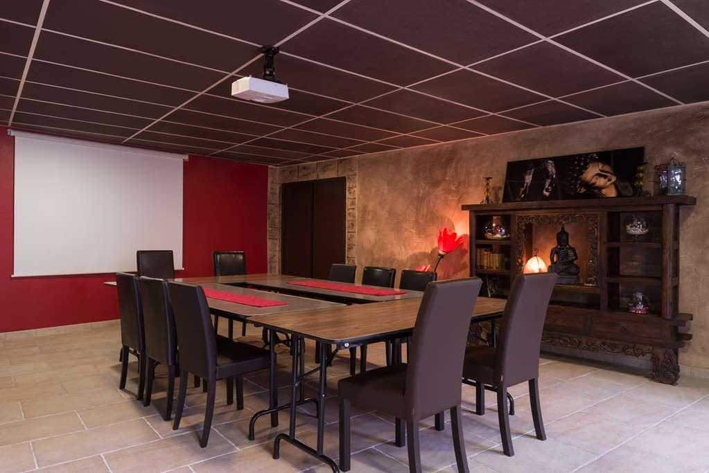 The Originals City, Hotel Le Village Provencal, Aix-En-Provence Nord Pertuis Faciliteiten foto