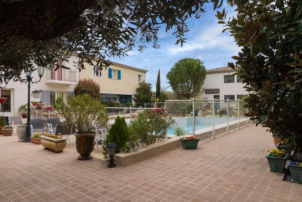 The Originals City, Hotel Le Village Provencal, Aix-En-Provence Nord Pertuis Buitenkant foto