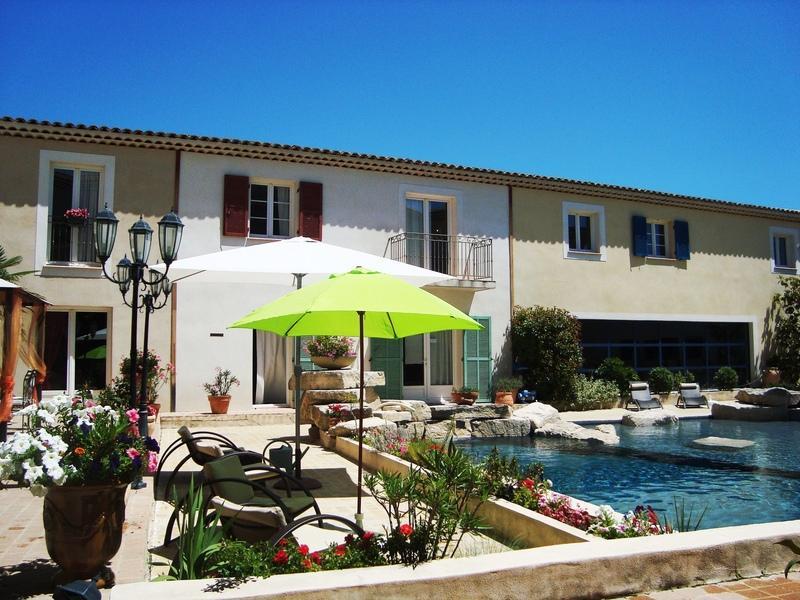 The Originals City, Hotel Le Village Provencal, Aix-En-Provence Nord Pertuis Buitenkant foto