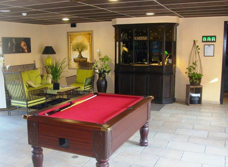 The Originals City, Hotel Le Village Provencal, Aix-En-Provence Nord Pertuis Buitenkant foto