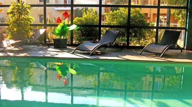 The Originals City, Hotel Le Village Provencal, Aix-En-Provence Nord Pertuis Buitenkant foto