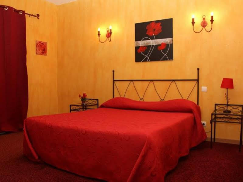 The Originals City, Hotel Le Village Provencal, Aix-En-Provence Nord Pertuis Buitenkant foto